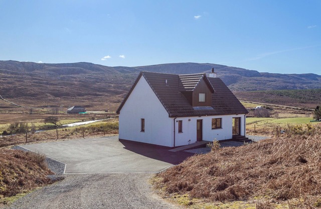 Rowan Cottage - Three Bedroom House, Sleeps 6