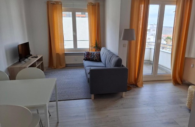 Ruhige und praktisch möblierte 2 Zi Wohnung 52 qm