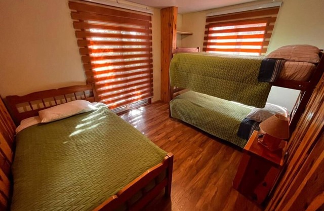Ruka Pucón Hostel-basic triple bed