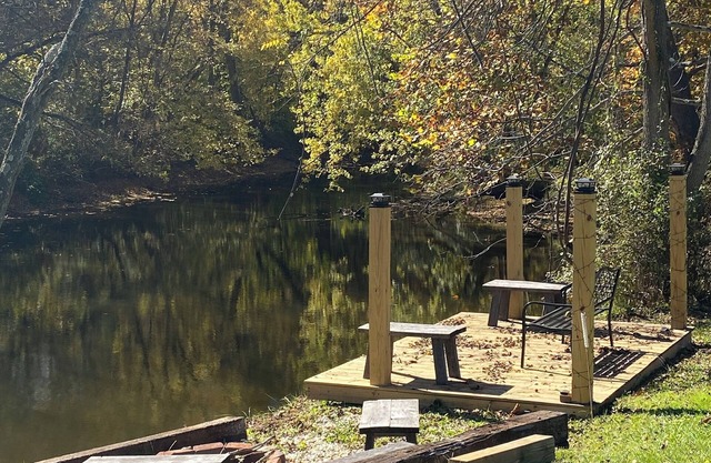 Run away to the mountains of WV! Peaceful country home is waiting for you!