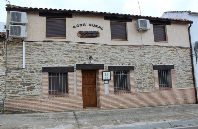 Rural cottage in El Quinto y Medio