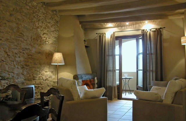 Rural duplex apartment for 6 people at 1 hour from Barcelona