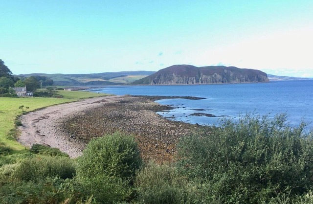 Rural Farmhouse on Kintyre, West Coast hidden gem sleeps 8