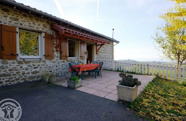 Rural house 2 bedrooms with garden, terrace, wifi, pets allowed