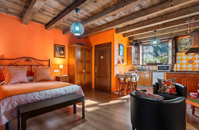 Rural House 'Nogueira' with Mountain Views, Private Terrace and Wi-Fi