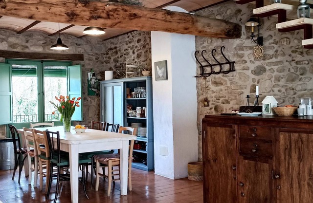 Rural house with barbecue in Mieres -Gerona for 9 people