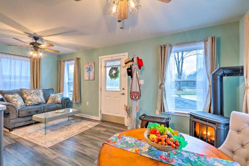 Rural Location, Fire Pit Brodheadsville Cottage