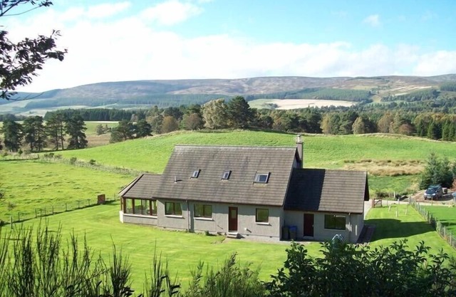 Rural north east Scotland holiday home at Lumsden Aberdeenshire