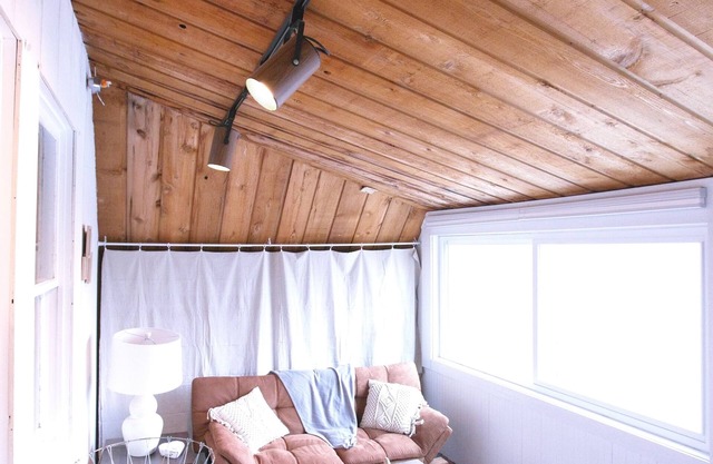 Rustic cottage-style condo within walking distance to downtown Homewood