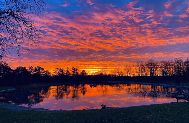 Rusty’s Loft w/pond views! 70 plus positive reviews!