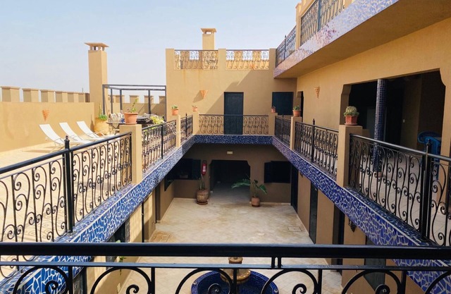Ryad Marocain Proche D'agadir 15 Personnes - 6 Chambres - 3 sdb - 1 Piscine