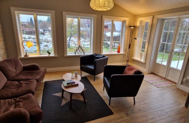 Rymlig dalastuga i Siljansnäs 4-6 bäddar