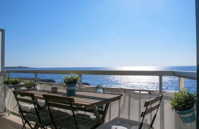 S'Illot-Cala Morlanda by Interhome