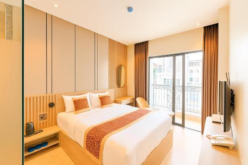 S79 My My Hotel 2