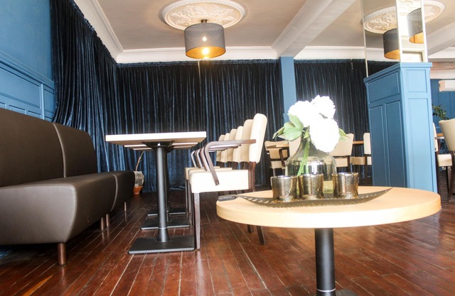 Sacha Hotel