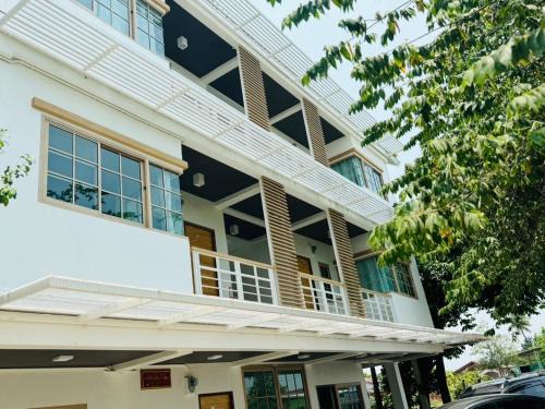 Saengcanthr แสงจันทร์