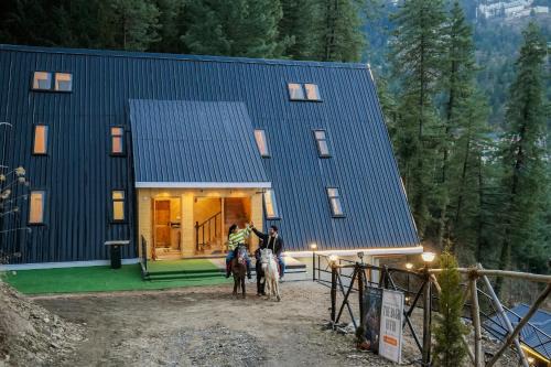 SaffronStays Bagh Kufri