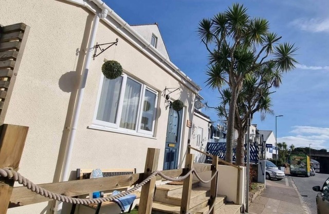 Salty Breeze is just 160m from the golden sands of Preston Beach, Paignton