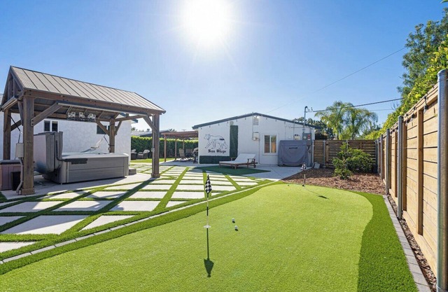 San Diego Fun: Jacuzzi-Golf-PoolTable-GmRm!