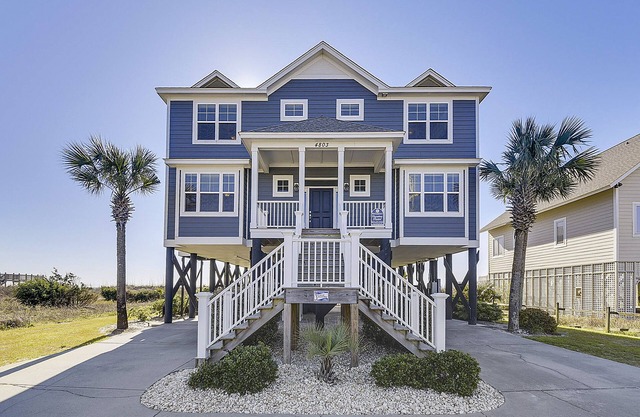 Sandy Toes! 8 Bedroom, 8.5 Bath, Sleeps 22, Oceanfront, Private Pool!