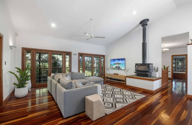 Sangfroid: Family Retreat for Up to 10 Guests