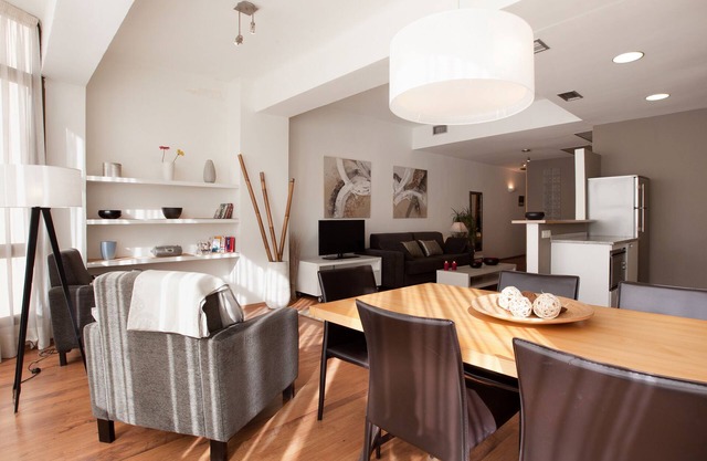 Sant Pau 3 - Superb 3-bedroom apartment in central Barcelona