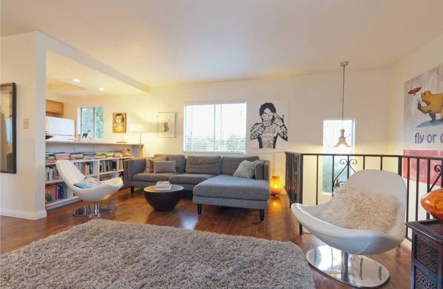Santa Monica top floor pad
