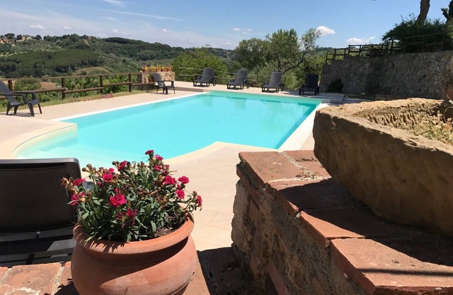 Santermo2 medium lodging in typicalTuscan farmhouse from the 1800s