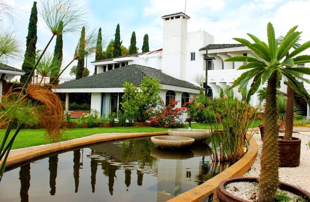 Santo Refugio Heritage Hotel