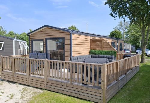 Savacejo Luxe Nieuw Chalet met Prachtig Uitzicht op het Zuidlaardermeer