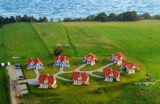 Scandinavian style cottages Mamry, directly by the lake in Trygor
