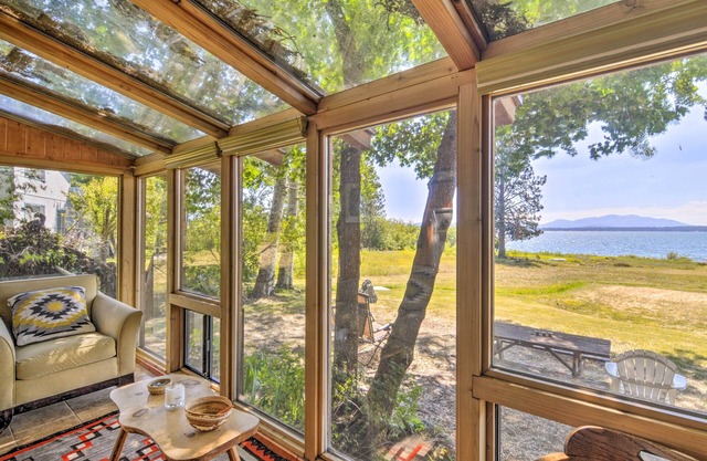 Scenic Lake Almanor Home w/Mountain Views!