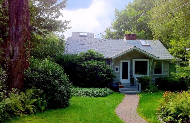 Scenic Lakefront Home offering peaceful oasis