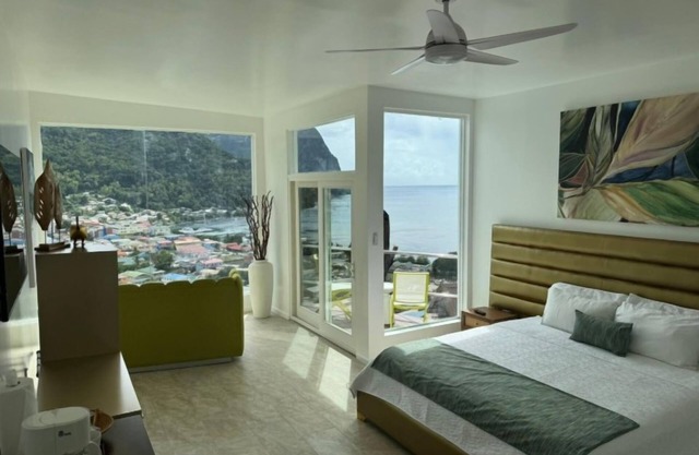 Scenic Oceanview Retreat | Explore Nature Trails & Sulphur Springs