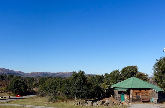 Scenic Ridge Cabin - Wichita Mountains, Oklahoma - Incredible Mountain Views