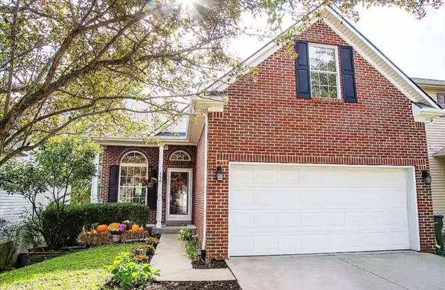 Scenic View by the Pond in Lexington