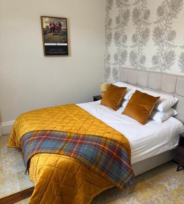 Scot Townhouse
