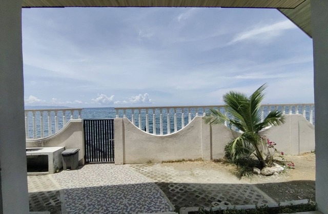 Sea Breeze Beachfront Villa Cebu
