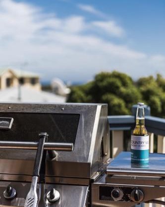 Sea Change - Spacious Family Holiday Accommodation Pet friendly