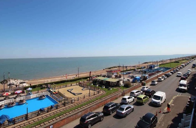 Sea front luxury apartment with sea views