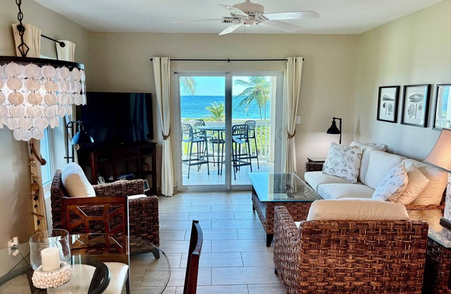 SEA SONG Direct Oceanfront, 2 Kings, 2Bath, Beautiful Ocean Views!