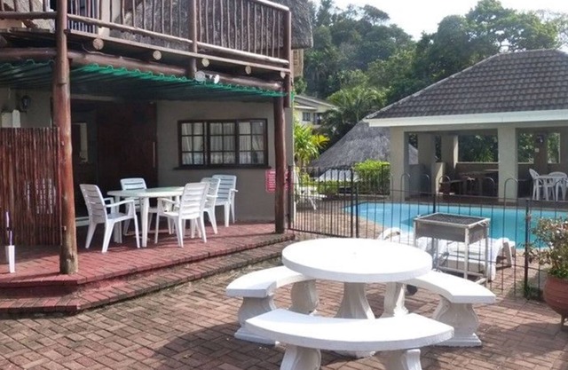 Sea Spray - Beautiful private Unit with swimming pool