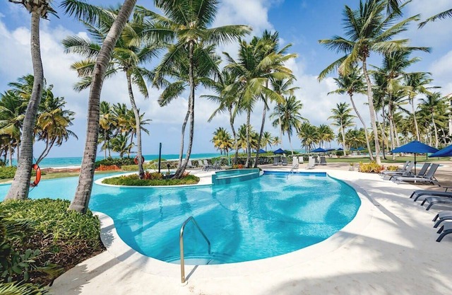 Sea Star Villa | Striking Ocean Views and Beach Access