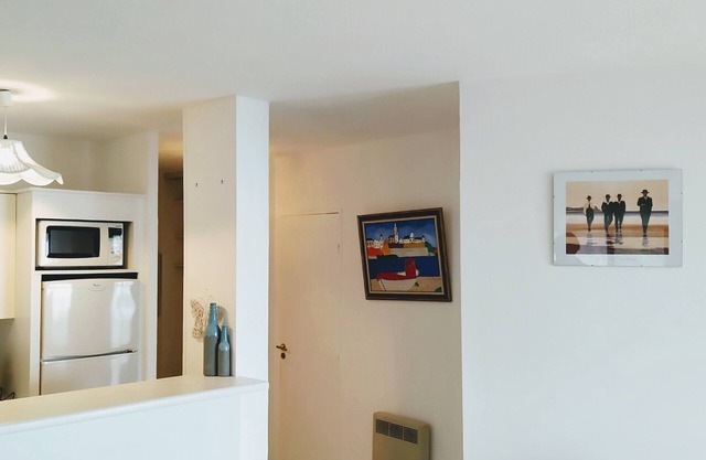 Sea view apartment in the center of the village