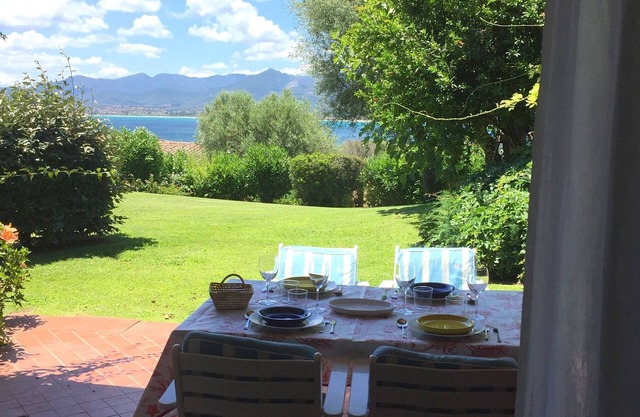 Sea view apartment in the exclusive Puntaldia