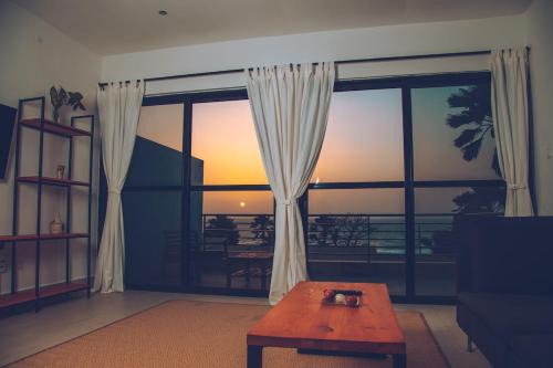 Sea view beach apartment