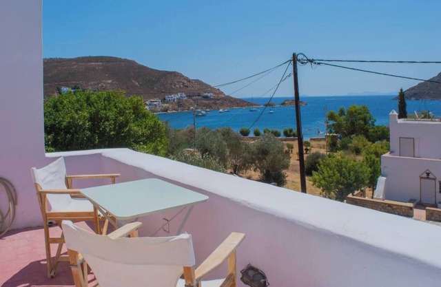 Sea View Patmos 2 Bd Flat with Balcony