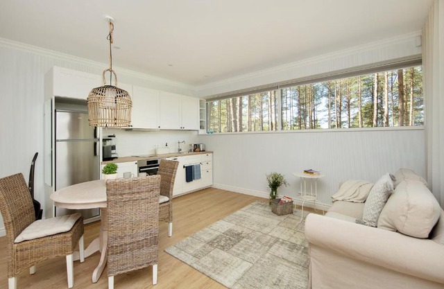 Sea View Studio Apartments by the Beach