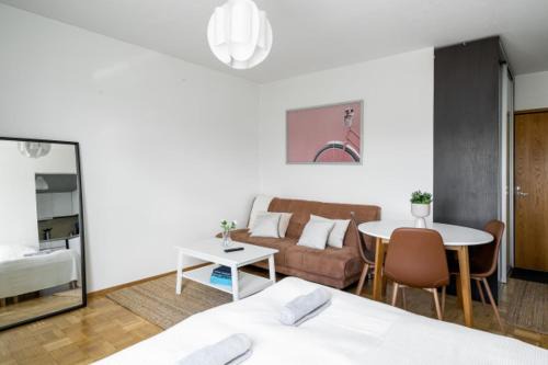 Sea View Studio, Tram nearby, Netflix, Kamppi