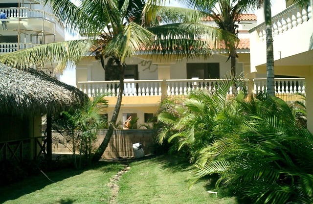 Sea view villa in Boca Chica in urbanization with swimming pools, tropical gardens